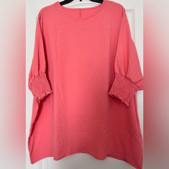 Tops - Women’s Peach Oversized Pullover Top size Large